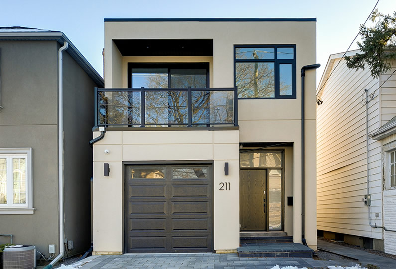 Modern House in Toronto by Vertex Architects Inc 