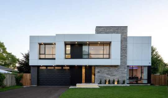 Modern Custom Home – Burlington ON