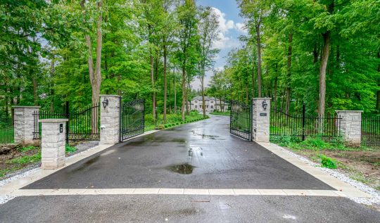 2637 Bluffs Way, Burlington ON